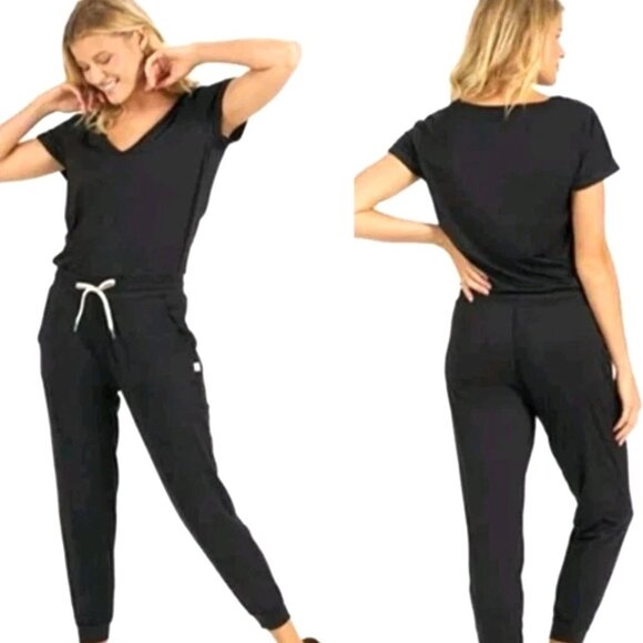 Share Vuori Jumpsuit All Day Women Small Romper Jumpsuit Black V-Neck Short - Picture 2 of 6